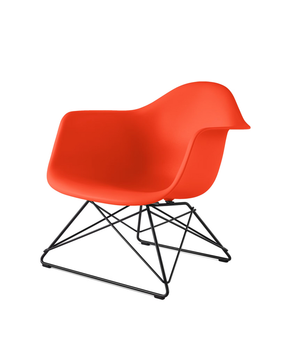 Eames® 模压塑料扶手椅，低钢丝底座