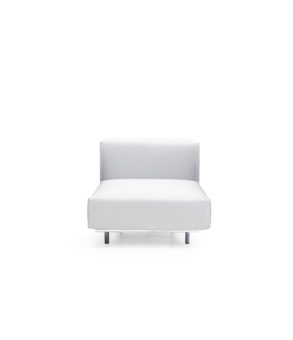 Extremis Walrus Middle Seat in white, with 31" cushion.