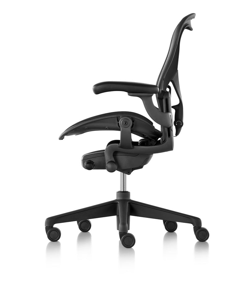 Aeron® Remastered 椅 - 石墨灰或缟玛瑙
