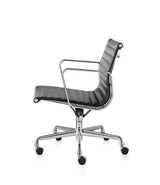 Eames® Aluminum Group Management Chair